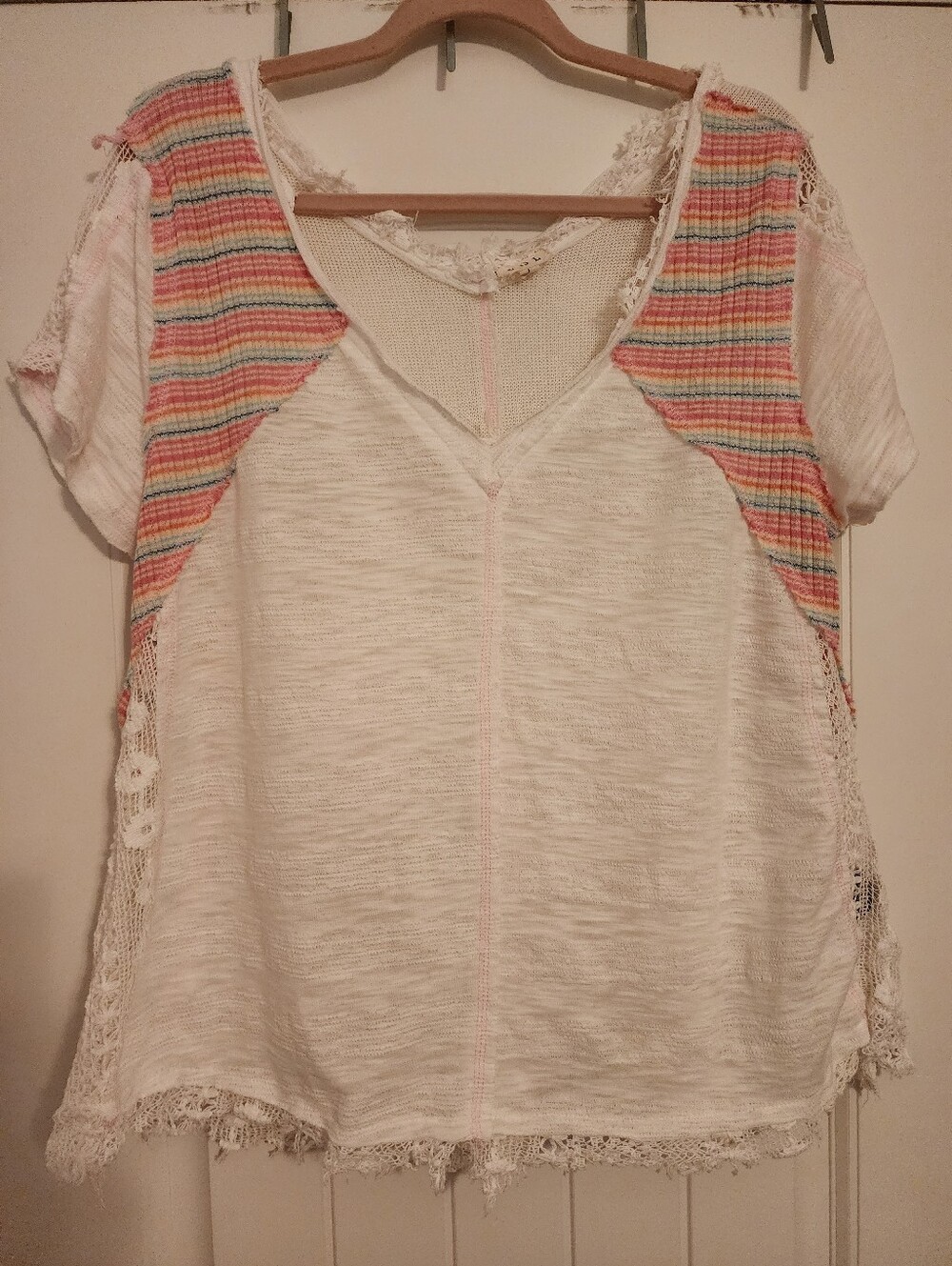 POL Women's Large White Short Sleeve Top Lace Multicolor Stripe Accents Boho